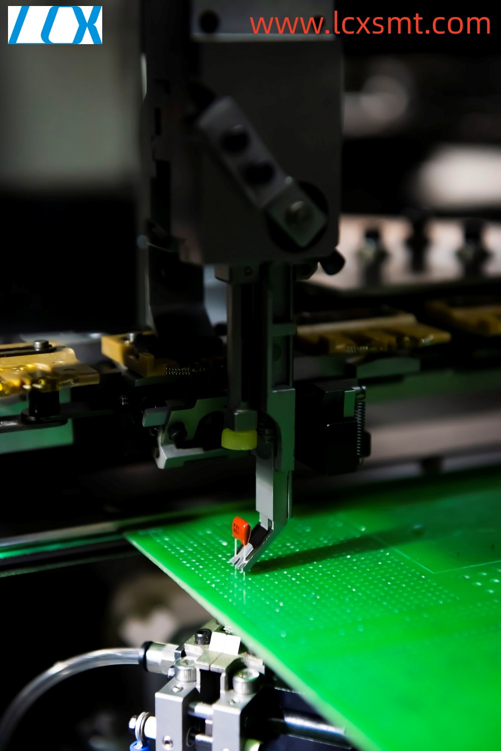 Radial insertion machine head